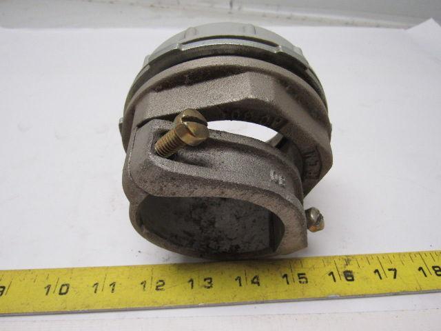 T&B Thomas & Betts AC30 PLM  3-1/2" Conduit Clamp Box Connection