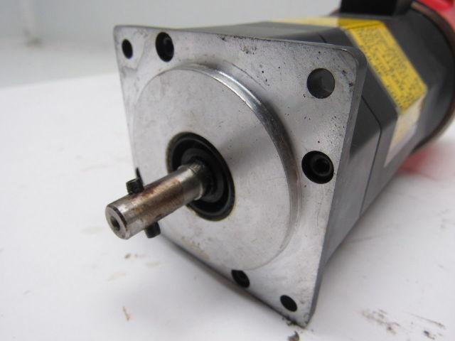 Fanuc A06B-0533-B251 AC Servo Motor 3PH 6 Poles 3000RPM 112V Pulse coder