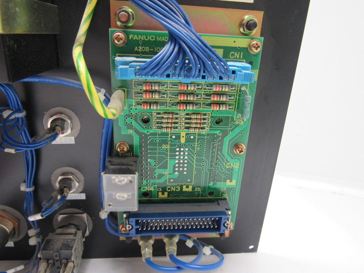 Fanuc A05B-2047-C123 Operator Panel For Built-In CRT