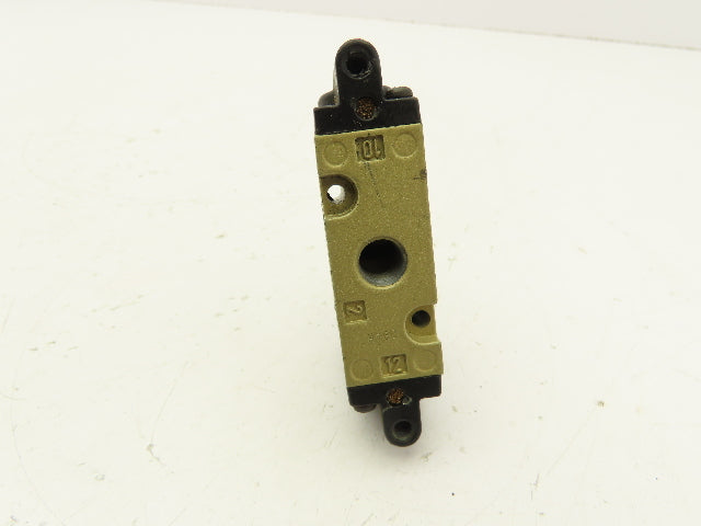 Norgren MH12BDA23A000 Pneumatic Directional Control Valve 1/8" 150PSIG Lot of 3