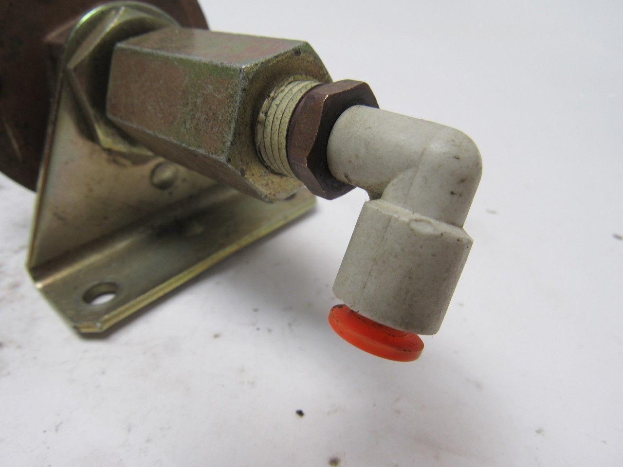 Telemecanique PXM-J117 Adjustable Pressure Limit Switch W/ Bracket 1/8" Ports