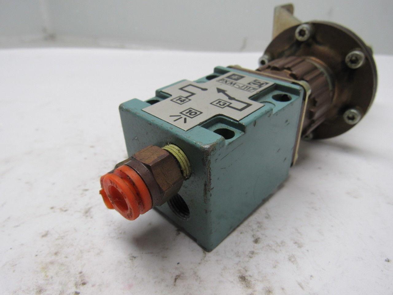 Telemecanique PXM-J117 Adjustable Pressure Limit Switch W/ Bracket 1/8" Ports