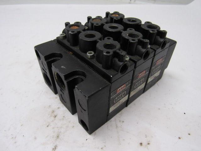 Aro Fluid Power A222PS 1119 4 Way Manifold Air Pilot Directional Valve Block
