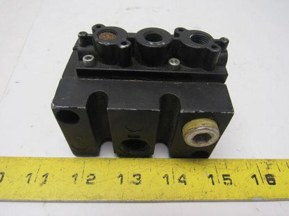 Aro A222PS Pilot Air Valve 1/4" Ports 150 PSI W/End Caps