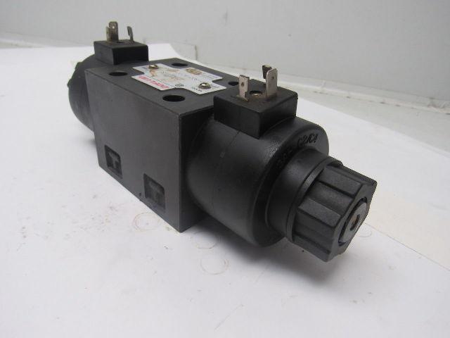Dofluid DFA-0 3-3C2-A220-35-8J Solenoid Operated Directional Valve 220VAC Coil