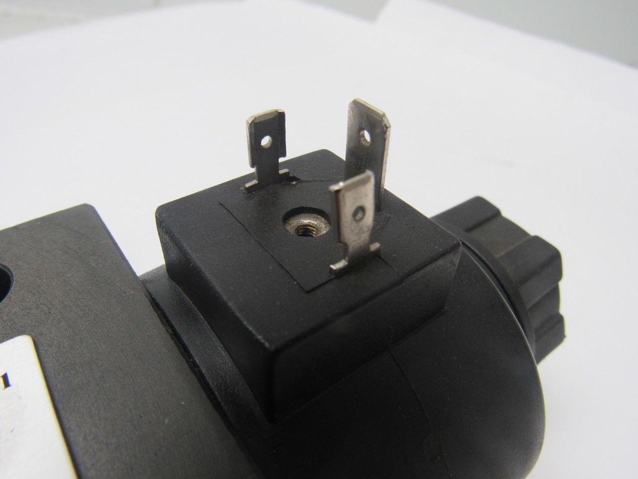 Dofluid DFA-0 3-3C2-A220-35-8J Solenoid Operated Directional Valve 220VAC Coil