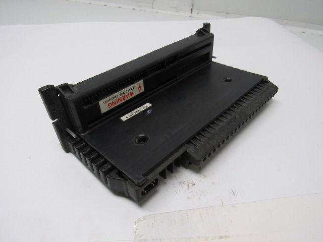 Fanuc IC660TBD024A Terminal Block Assembly 12/24VDC 32 SRC