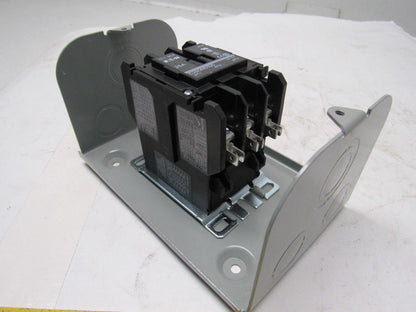 Eaton C25DGD325C-GR1 NEMA 1 Definite Purpose Contactor 3 Pole 25A 440/480V