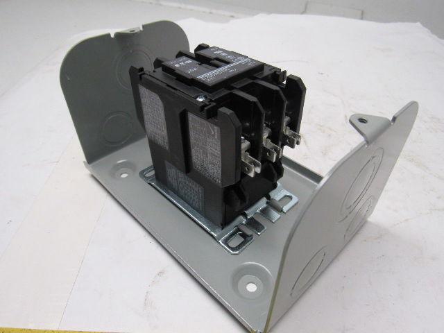 Eaton C25DGD325C-GR1 NEMA 1 Definite Purpose Contactor 3 Pole 25A 440/480V