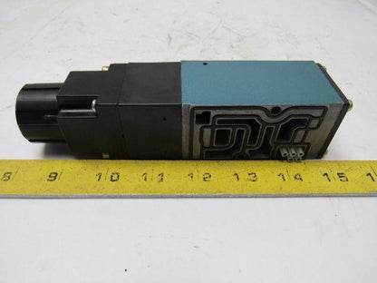 Mac PR82A-GTCA Sandwich Pressure Regulator W/Manual Adjust Locking Knob