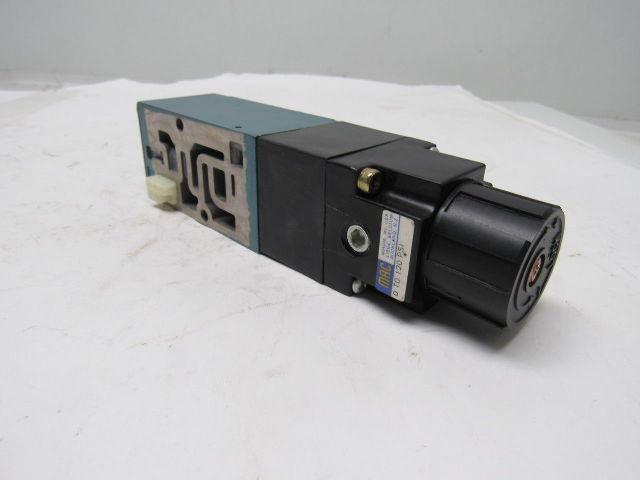 Mac PR82A-GTCA Sandwich Pressure Regulator W/Manual Adjust Locking Knob