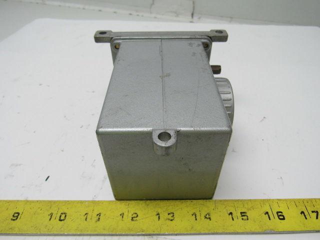 Devco Showa EA-8 HUR Manual One Shot Lubrication Pump W/Aluminum Reservoir