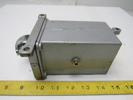 Devco Showa EA-8 HUR Manual One Shot Lubrication Pump W/Aluminum Reservoir