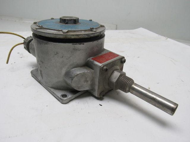 CHEMELEX E017S Nema 7 Ambient Sensing Thermostat Rated SP-DT 22A @ 125,250,&480V