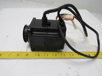 Yaskawa SGMPH-02A1A-YR31 AC Servo Motor 200V 200W 2.0A 3000 RPM
