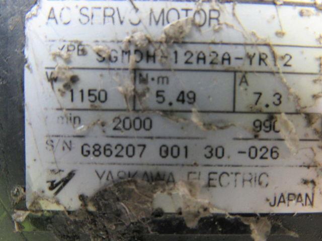 Yaskawa SGMDH-12A2A-YR12 Servo Motor 1150W 7.3A 2000 RPM Encoder UTSAH-B17BA