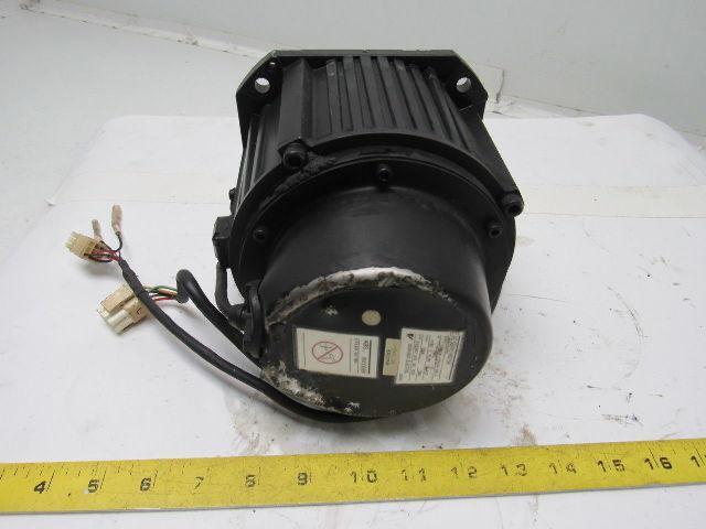 Yaskawa SGMDH-12A2A-YR12 Servo Motor 1150W 7.3A 2000 RPM W/UTSAH-B17BA Encoder
