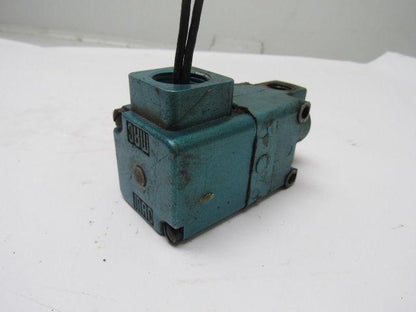 Mac 225B-1110 Pneumatic Solenoid Valve 120V 150PSI