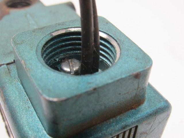 Mac 225B-1110 Pneumatic Solenoid Valve 120V 150PSI