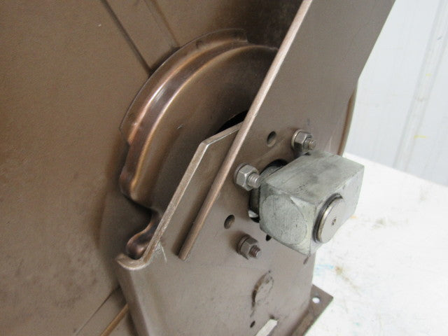 Alemite Stewart Warner 1233.B1 Hose Reel 19" Diameter W/3688-A Gear Oil Gun