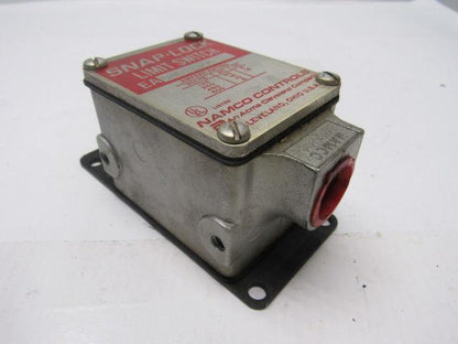 Namco EA04011100 Snap-Lock Limit Switch No Arm New In Box