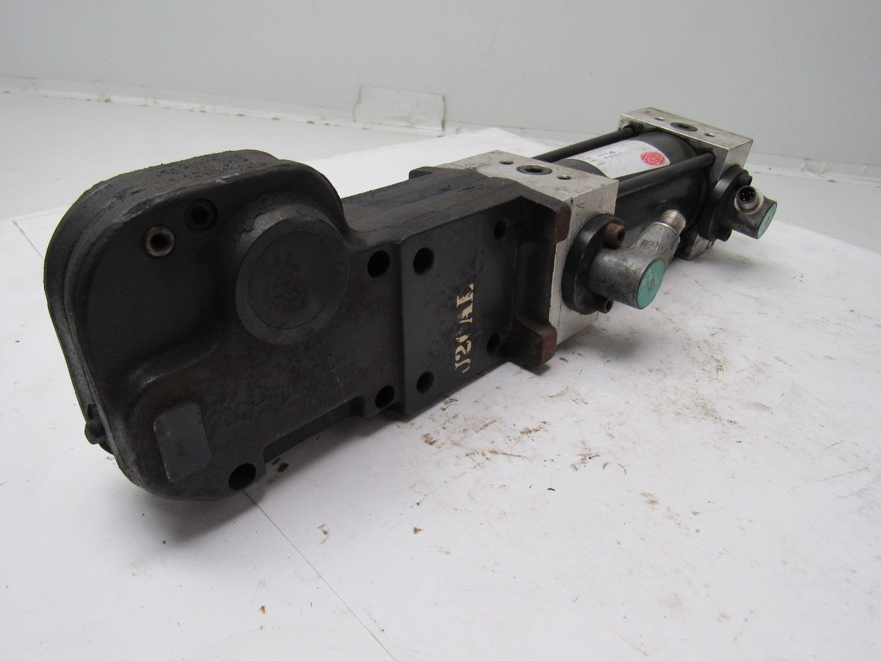 De-Sta-Co 994EMAR-X35M-90-118-44 Pneumatic Hold Down Power Clamp Toggle Lock
