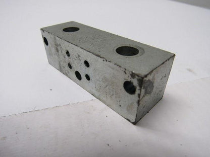 Lincoln Industrial Modular Lube UV Divider Valve Lubricant Inlet Lot of 2