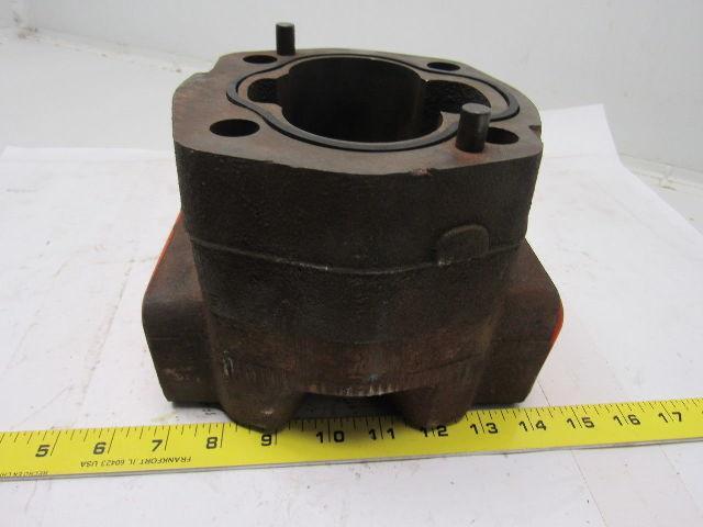 PARKER COMMERCIAL 323-3010-000 Bearing Carrier & Gear Housing Parts ?? Lot/1