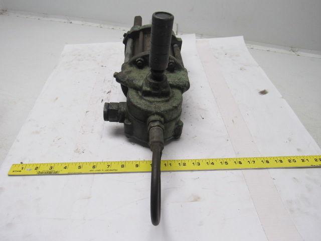 Lincoln Industrial D40234 Pneumatic Grease Oil Pump
