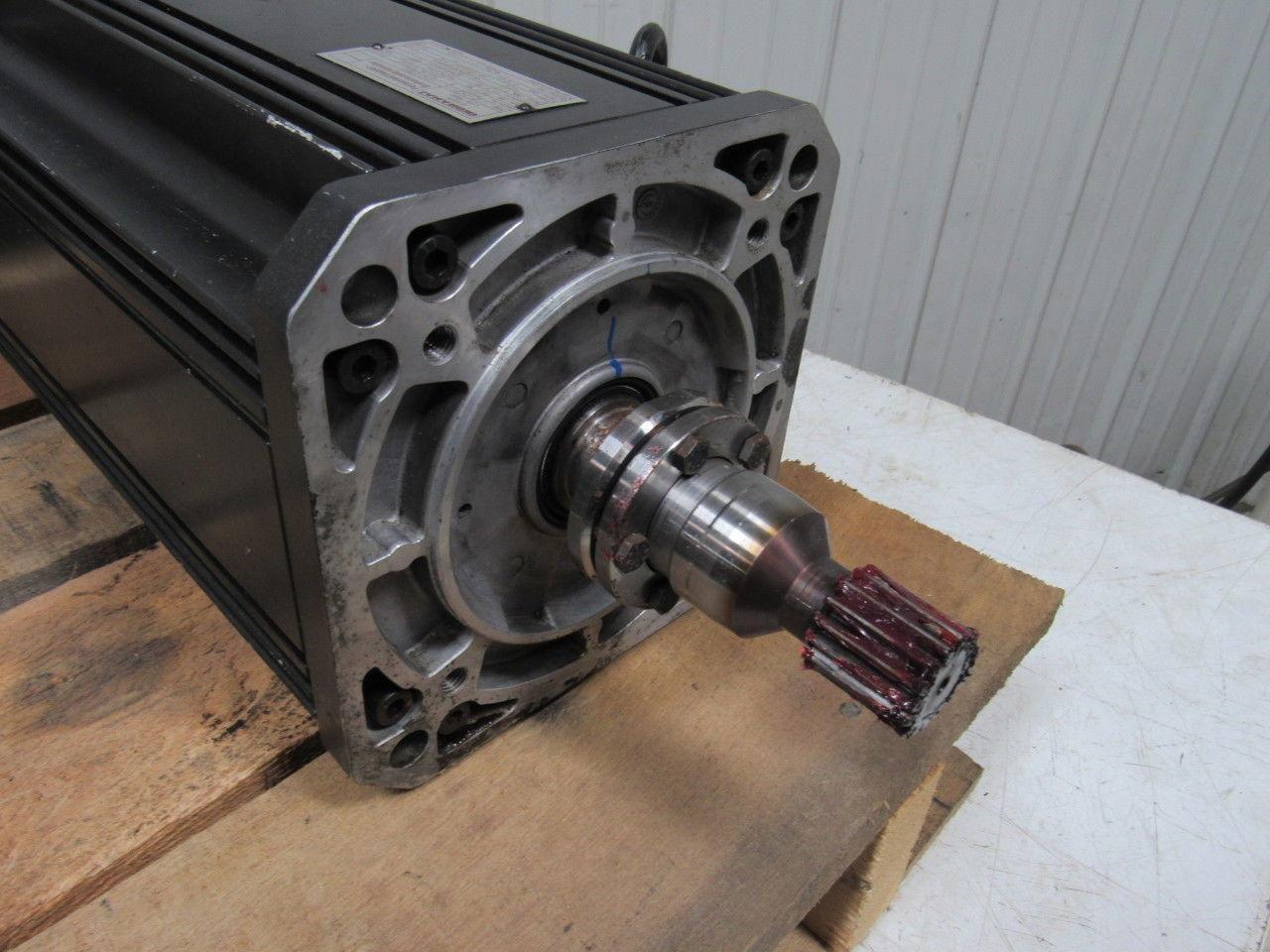 Indramat MAC112D-0-ED-3-C/130-A-0/S05 Servo Motor For Analogue Drives W/Adapter