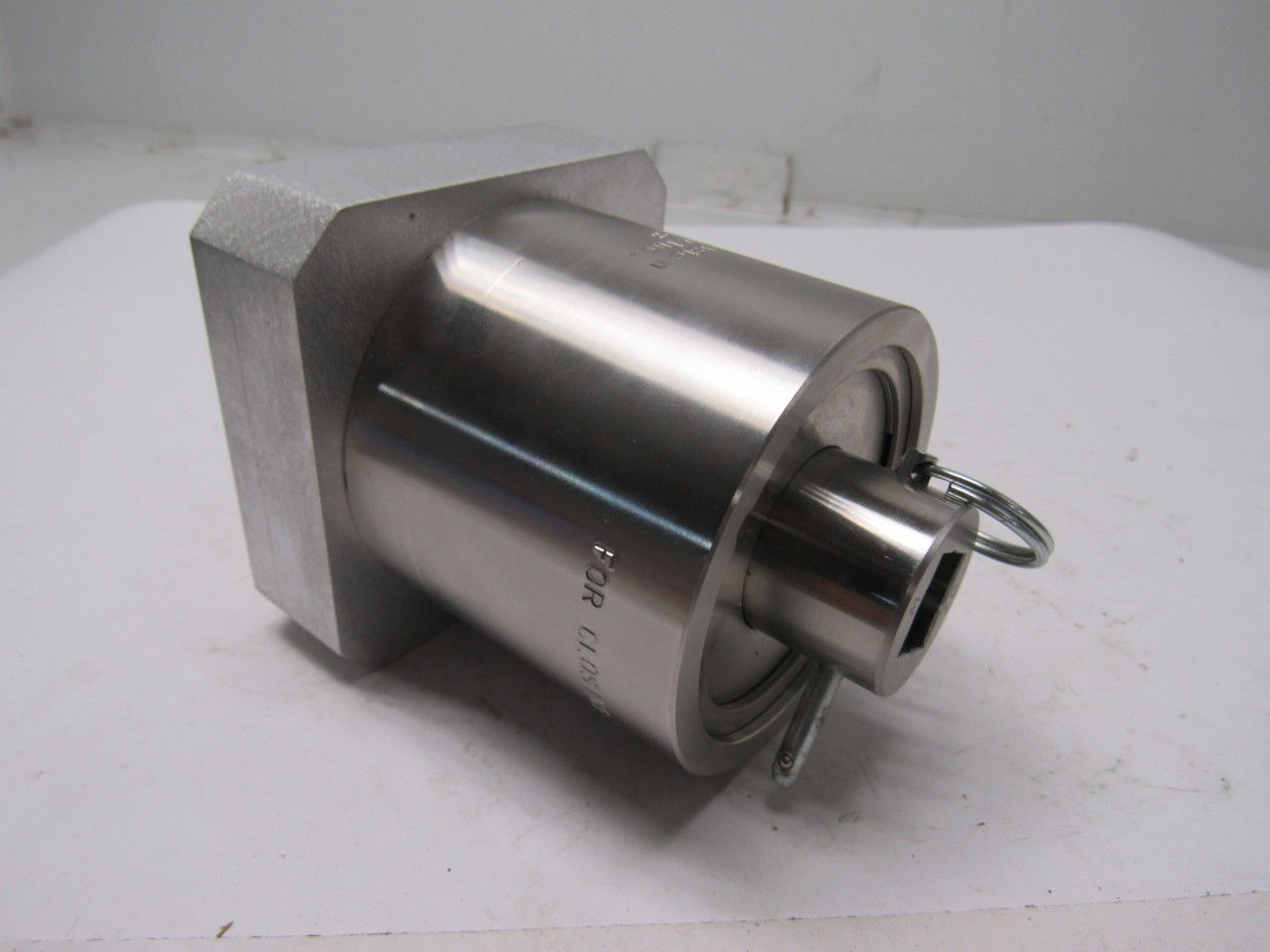 Uni Pro/Powell 905-04590-004 Valve Adapter Low Torque Closing Only