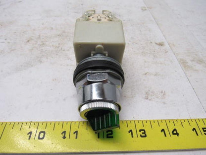 Square D 9001K12J1GH5 Illuminated Selector Switch Green