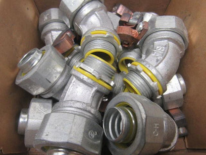 Crouse Hinds Co LTB7545GC 3/4"  45° Connector Ground Lug Insulated Lot of 10