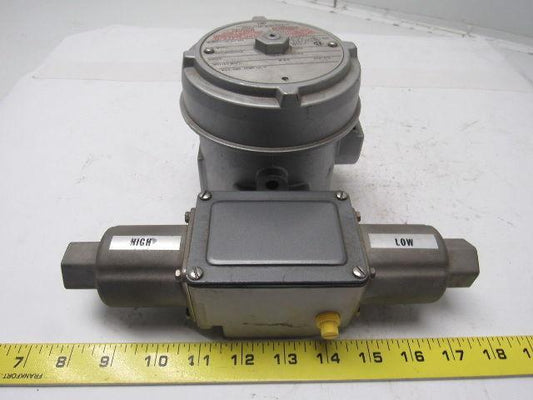 United Electric H122K-S157B Pressure Differential Sensor 10-100 PSID 480V