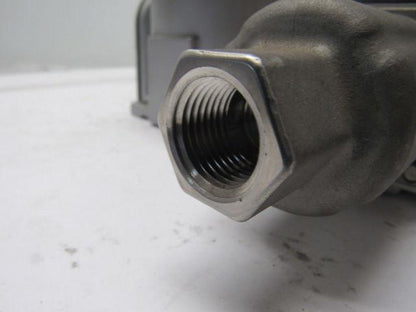 United Electric H122K-S157B Pressure Differential Sensor 10-100 PSID 480V