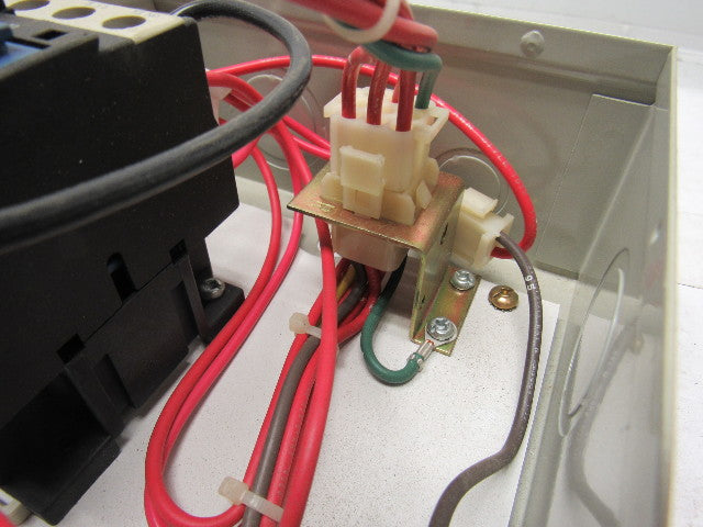 Square D LEDSUD2536G6 IEC Controls Enclosed Motor Starter 120V 60HZ