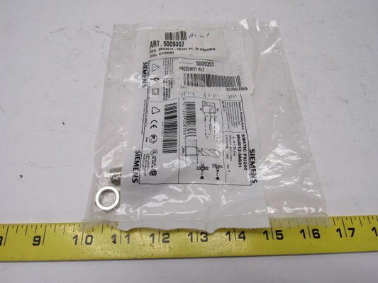 Siemens 3RG4012-3AG01 SIMATIC PXI Inductive Proximity Switch 2mm Distance