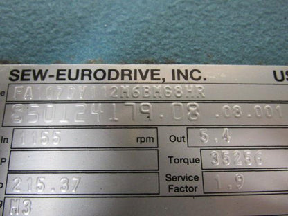 SEW EURODRIVE 850124179.08.08.001 Gearmotor Speed Reducer 215.37:1 3HP