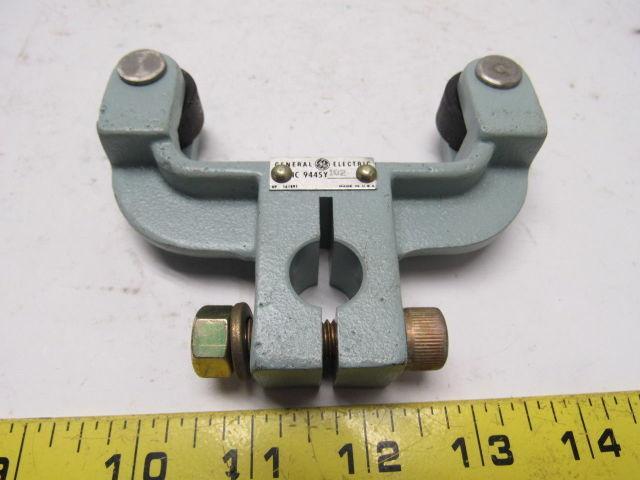 General Electric IC 9445Y102 Double Rocker Roller Wheel  Limit switch Arm