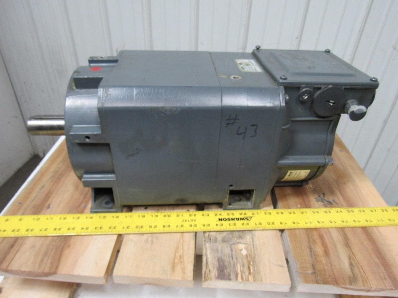 Siemens 1PH7133-2EG00-0BA9 Asynchronous Servo Motor 3PH 400VAC 17.5 kW 23.46HP