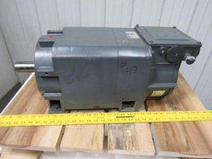 Siemens 1PH7133-2EG00-0BA9 Asynchronous Servo Motor 3PH 400VAC 17.5 kW 23.46HP