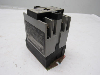 Square D 8501 Type XO-40 Series A Open Type AC Control Relay 120V 60Hz Coil