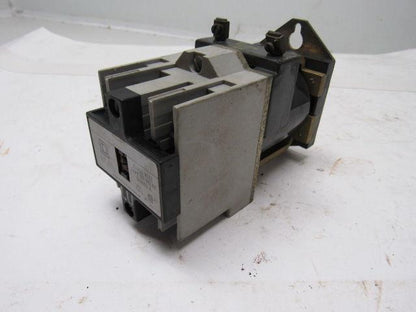 Square D 8501 Type XDO-20 Series A AC Control Relay 120V 60Hz Coil