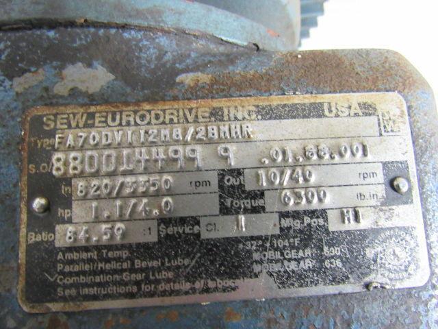 SEW-EURODRIVE FA70D112M8/2BMHR Parallel Shaft Helical Gear Box 84.59:1 Ratio