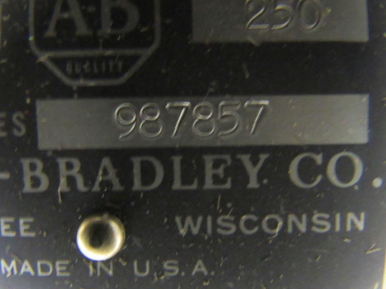 A-B Allen Bradley 987857 Bulletin 202 DC Contactor Size 2 45A 250 VDC