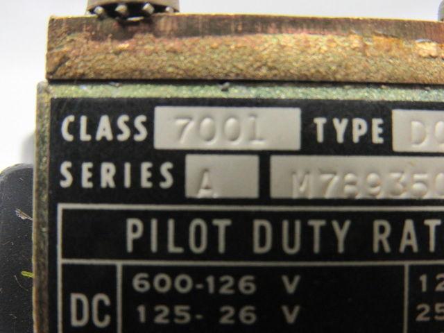 Square D D022 - S4 Class 7001 Series A Pilot Duty Relay 600 V