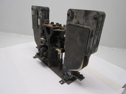 GE General Electric 5D01JJA002 DS303A DC Contactor 600V 300A 230/250VDC Coil