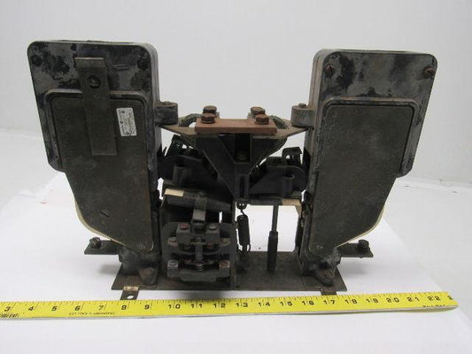 GE General Electric 5D01JJA002 DS303A DC Contactor 600V 300A 230/250VDC Coil