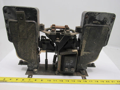 GE General Electric 5D01JJA002 DS303A DC Contactor 600V 300A 230/250VDC Coil