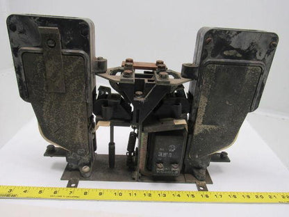 GE General Electric 5D01JJA002 DS303A DC Contactor 600V 300A 230/250VDC Coil